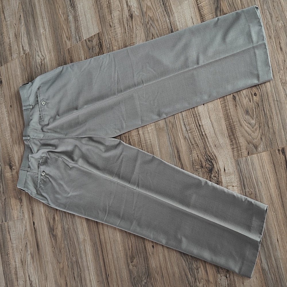 EUC Men's Khaki Dress Pants - Picture 6 of 7